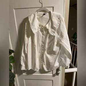 White collared button down shirt